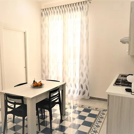 Apartment Deianira Santa Flavia