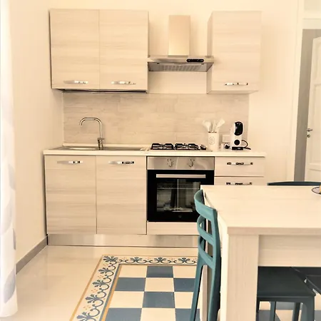 Apartment Deianira Santa Flavia